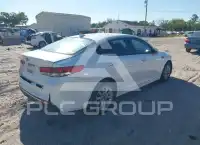 2018 KIA Optima photo