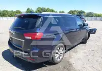 2018 KIA Sedona фото