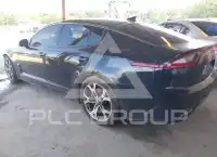 2018 KIA Stinger photo