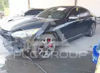 2018 KIA Stinger photo