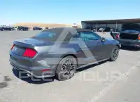 2018 Ford MUSTANG photo
