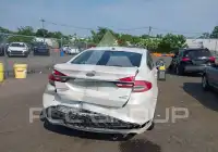 2018 Ford FUSION фото
