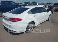 2018 Ford FUSION фото