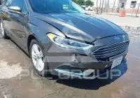 2018 Ford FUSION photo
