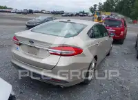 2018 Ford FUSION фото