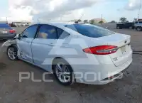 2018 Ford FUSION photo