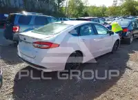 2018 Ford FUSION фото