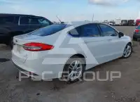 2018 Ford FUSION photo