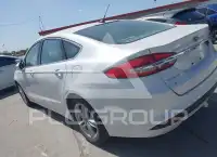 2018 Ford FUSION photo