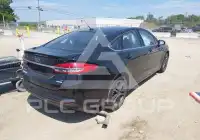 2018 Ford FUSION фото