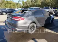2018 Ford FUSION photo