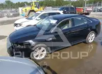 2018 Ford TAURUS фото