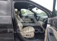2018 Ford EXPLORER photo