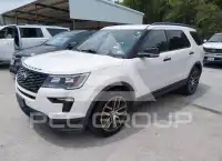 2018 Ford EXPLORER photo