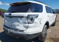 2018 Ford EXPLORER photo