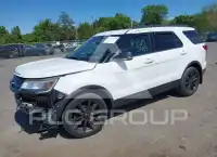 2018 Ford EXPLORER photo