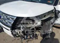 2018 Ford EXPLORER photo