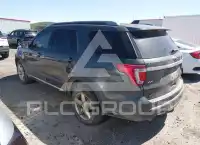 2018 Ford EXPLORER photo
