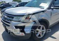 2018 Ford EXPLORER photo