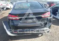 2018 Ford FUSION фото