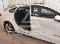2018 Ford FUSION photo
