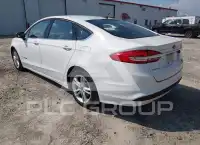 2018 Ford FUSION photo
