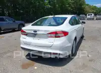2018 Ford FUSION photo