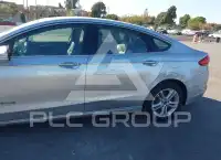2018 Ford FUSION photo