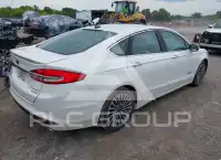 2018 Ford FUSION фото