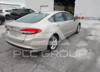 2018 Ford FUSION фото