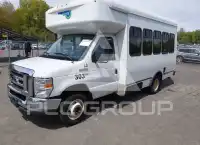 2018 Ford E-350 photo