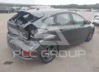 2018 Ford FOCUS фото