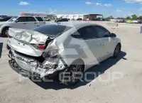 2018 Hyundai Elantra photo