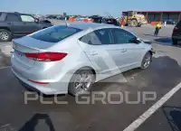 2018 Hyundai Elantra photo