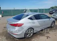 2018 Hyundai Elantra photo