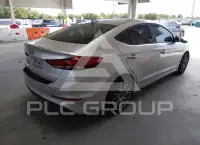 2018 Hyundai Elantra photo