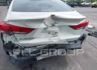 2018 Hyundai Elantra фото