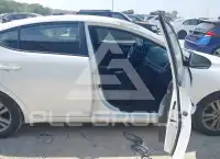 2018 Hyundai Elantra photo