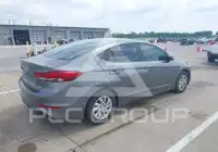 2018 Hyundai Elantra photo