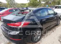 2018 Hyundai Elantra фото