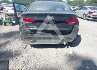 2018 Hyundai Elantra фото