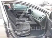 2018 Hyundai Elantra photo