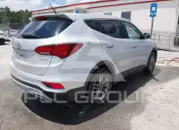 2018 Hyundai Santa Fe photo