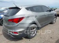2018 Hyundai Santa Fe photo