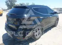 2018 Hyundai Santa Fe photo