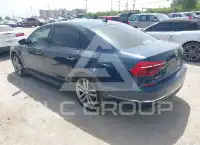 2018 Volkswagen Passat photo