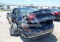 2018 Volkswagen Passat фото