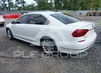 2018 Volkswagen Passat фото