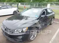 2018 Volkswagen Passat photo