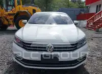 2018 Volkswagen Passat фото